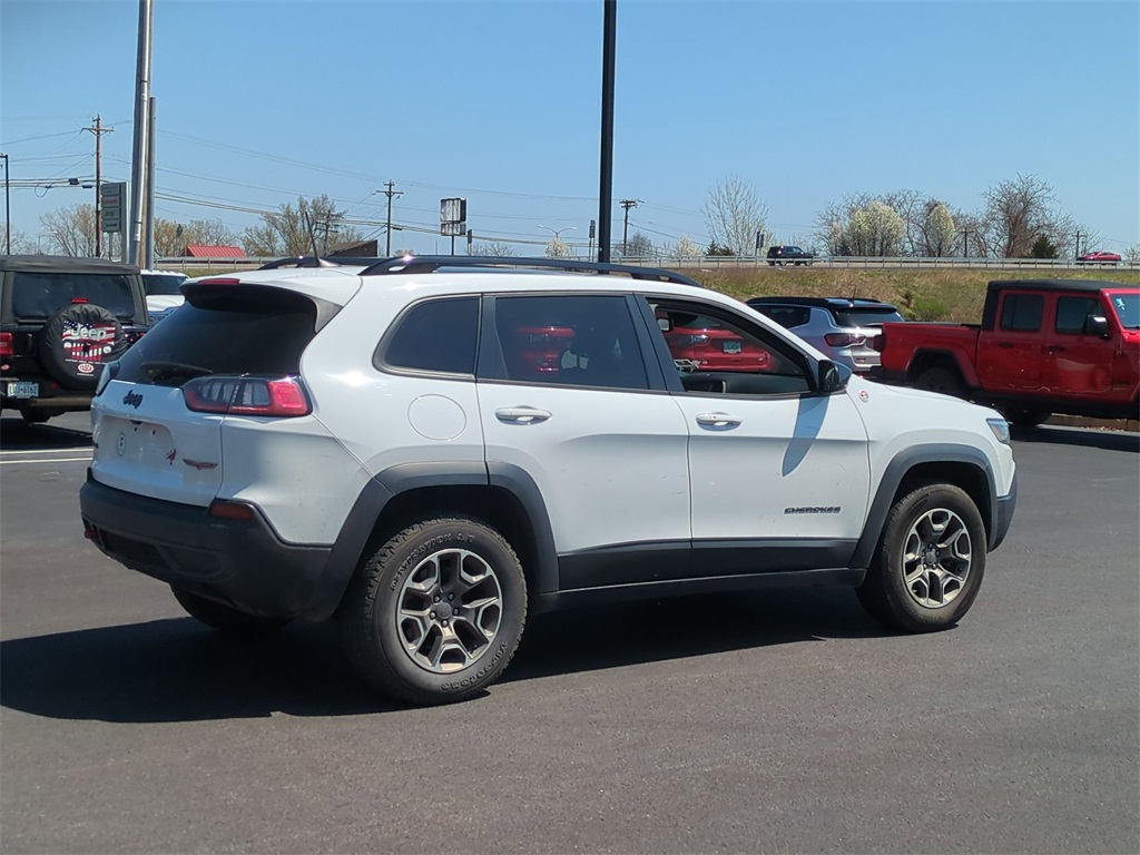 2022 Jeep Cherokee Trailhawk photo 3