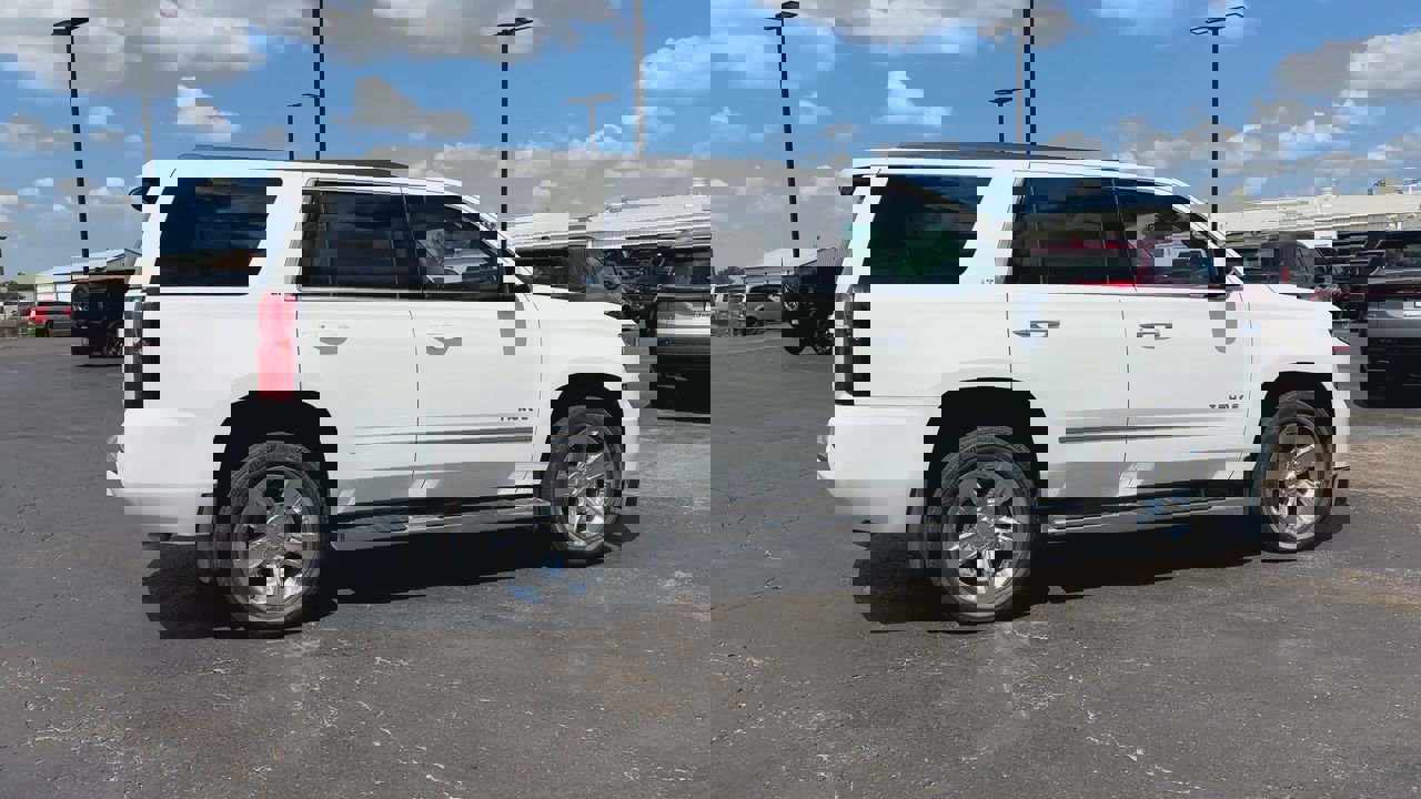 2017 Chevrolet Tahoe LT photo 9