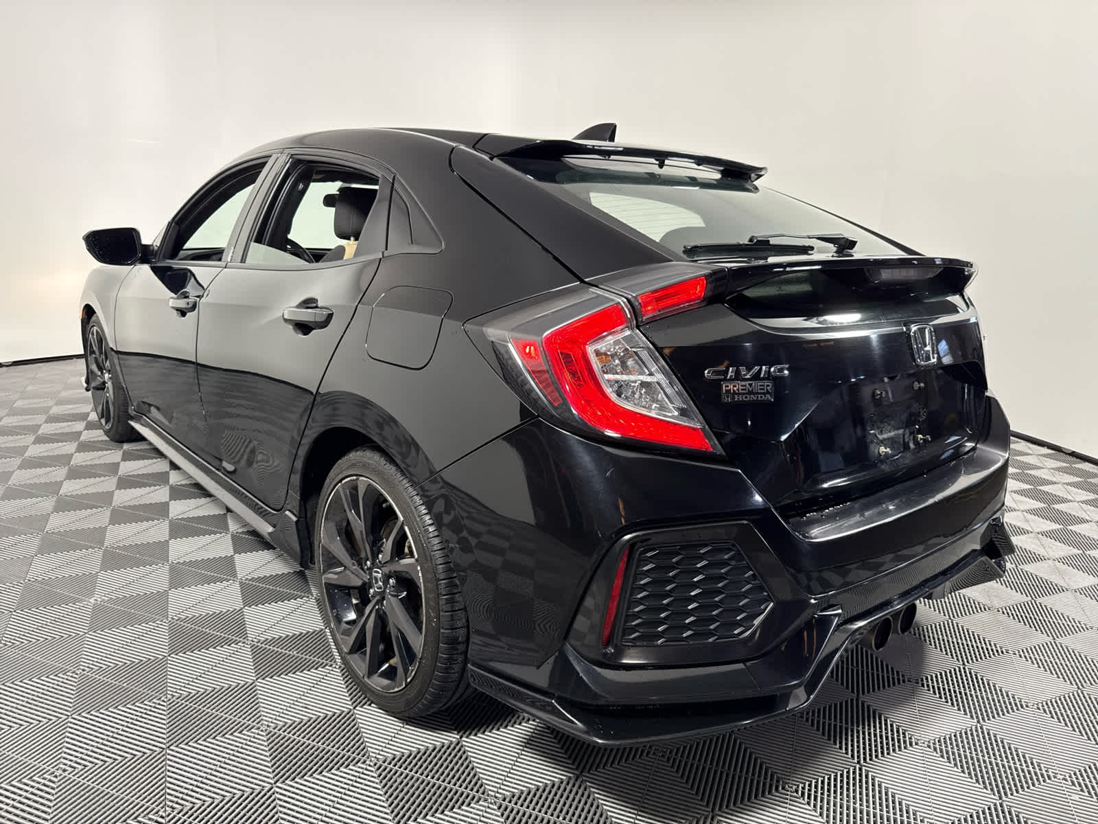 2018 Honda Civic Hatchback Sport photo 12
