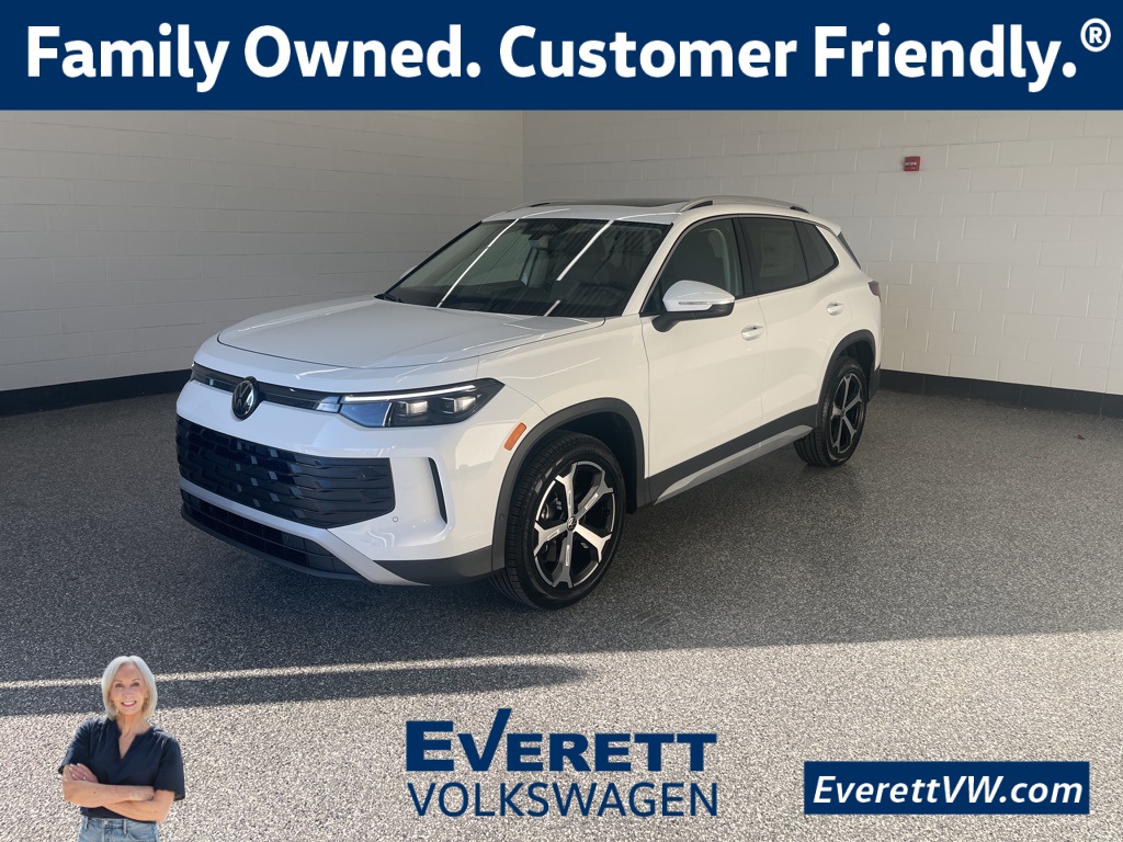 2026 Volkswagen Tiguan SE's photo