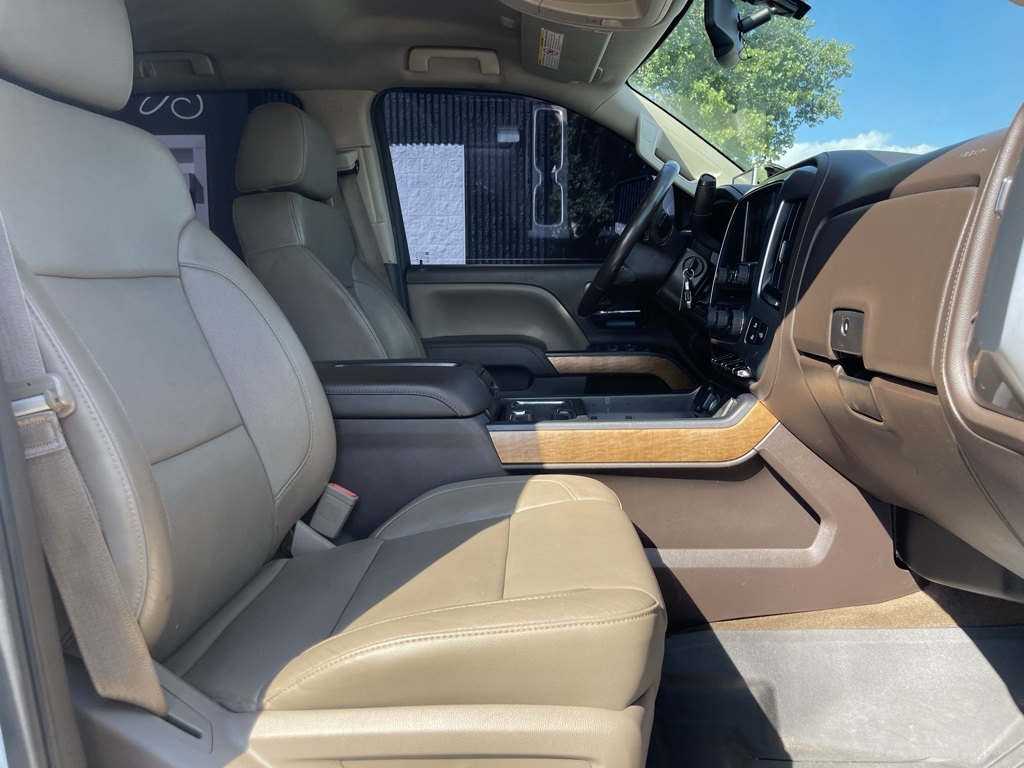 2015 Chevrolet Silverado 2500HD LTZ photo 29