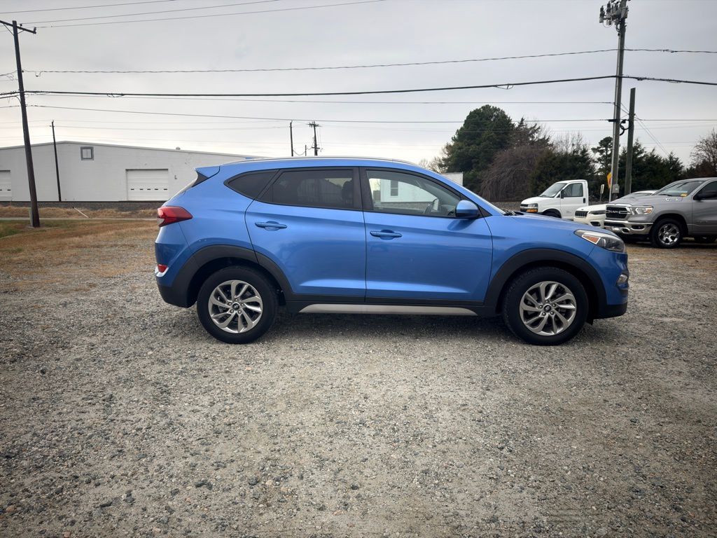 2018 Hyundai Tucson SEL photo 2