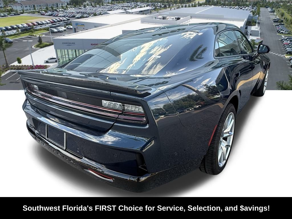 2026 Dodge Charger Daytona Scat Pack photo 4