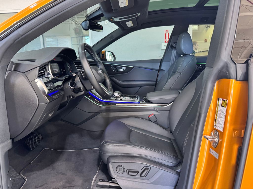 2022 Audi Q8 55 Premium Plus photo 17