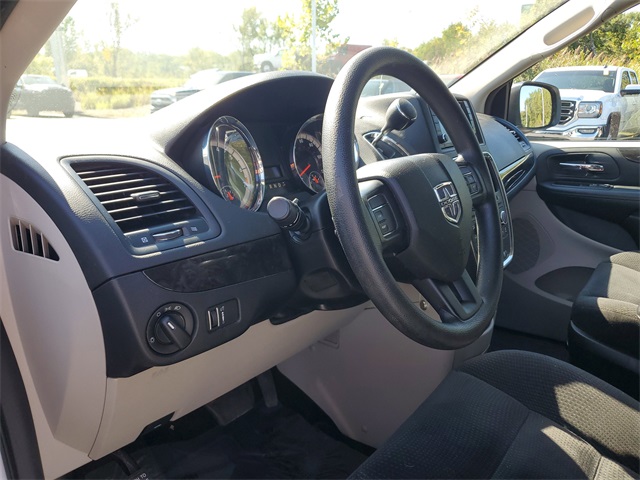 2017 Dodge Grand Caravan SE photo 15