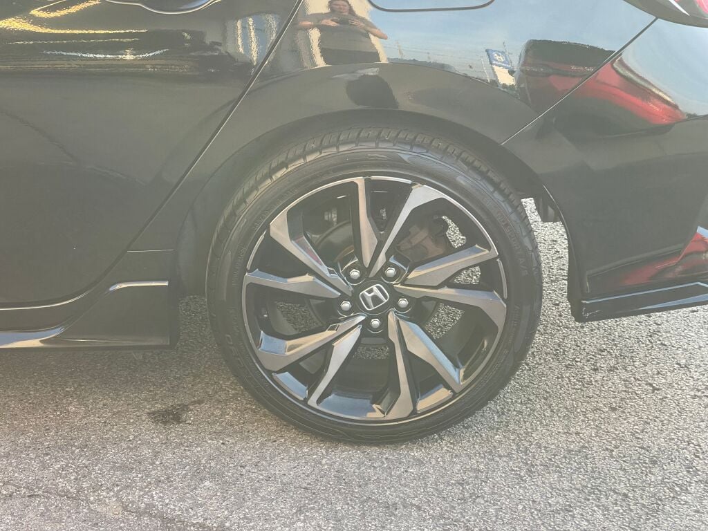 2019 Honda Civic Hatchback Sport photo 23