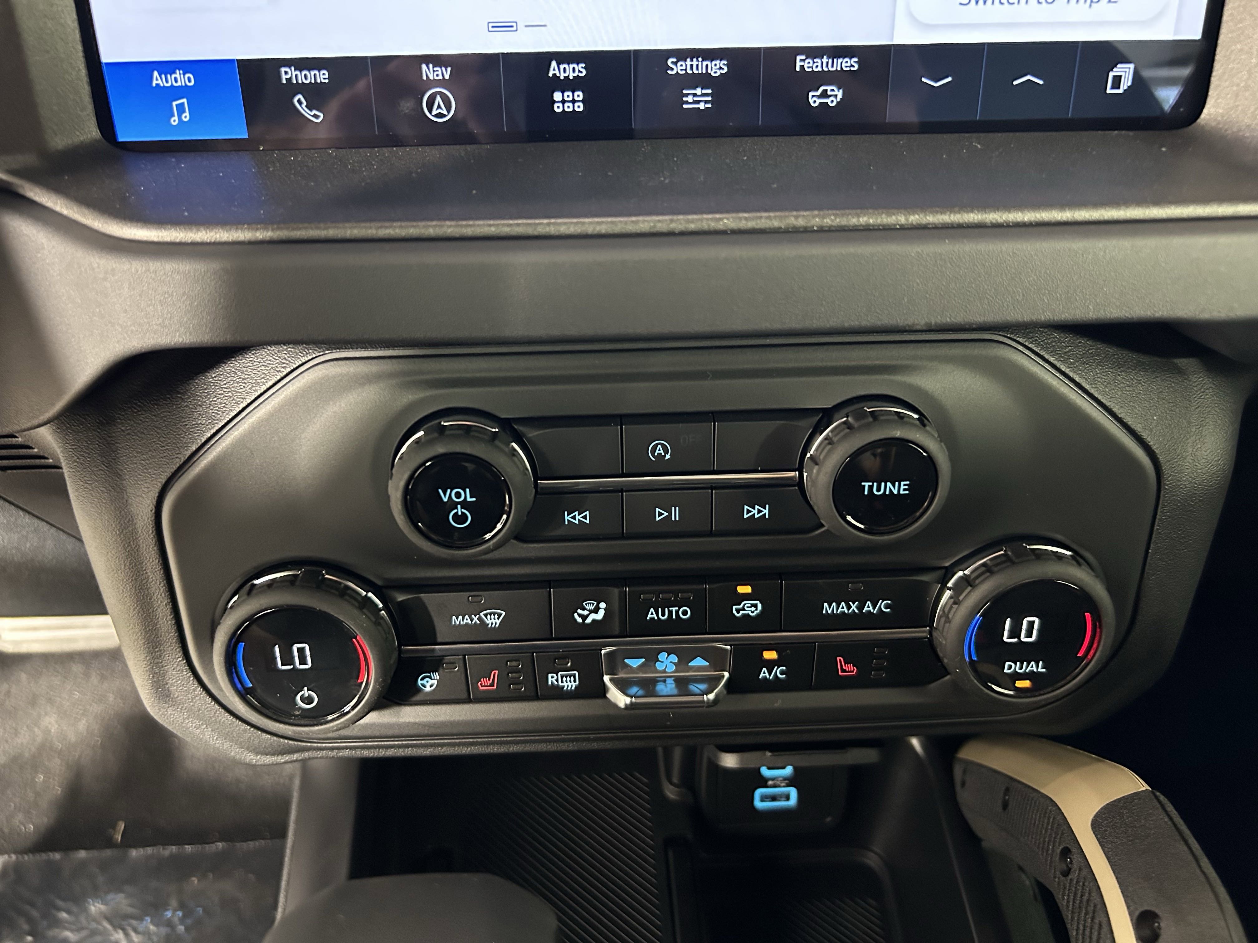 2025 Ford Bronco Badlands photo 11