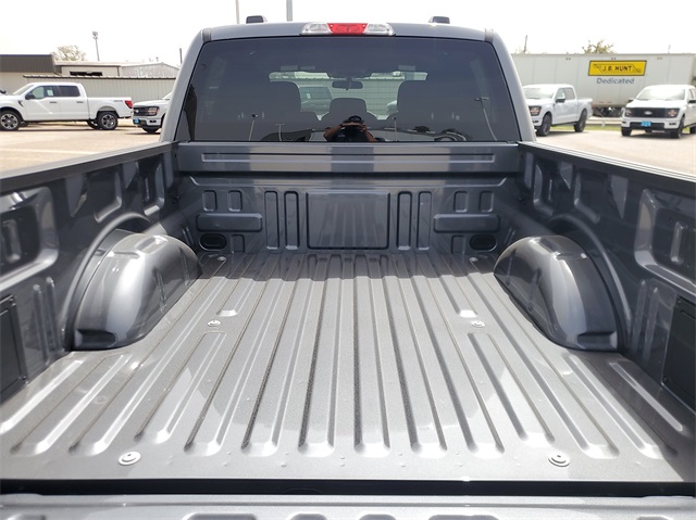 2025 Ford F-150 STX photo 5