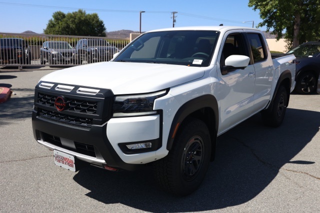2026 Nissan Frontier Crew Cab PRO-4X photo 8