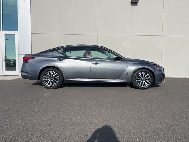 Used 2023 Nissan Altima SV with VIN 1N4BL4DV1PN348969 for sale in Sunnyside, WA