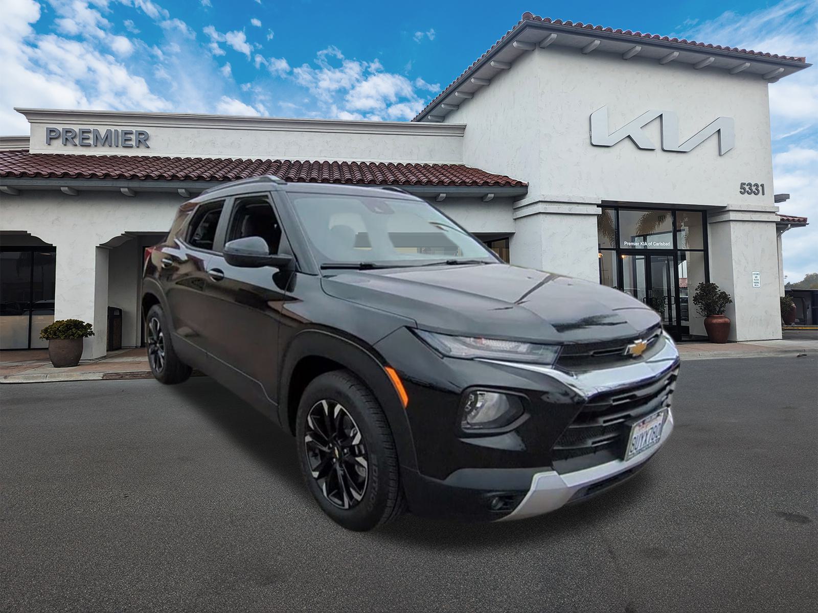 2021 Chevrolet Trailblazer LT photo 2