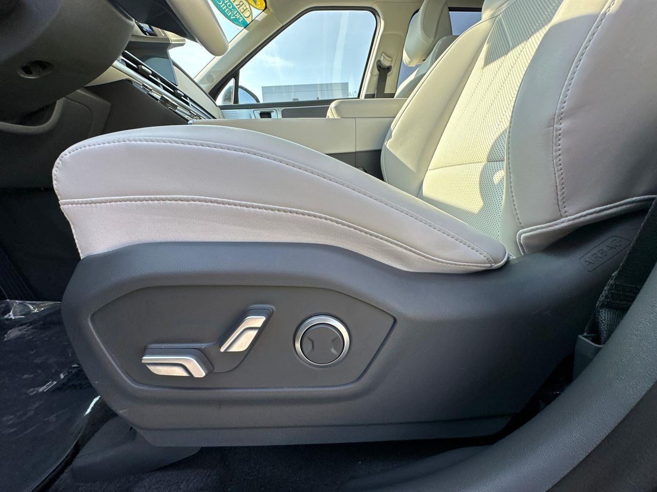 2025 Hyundai Santa Fe SEL photo 10