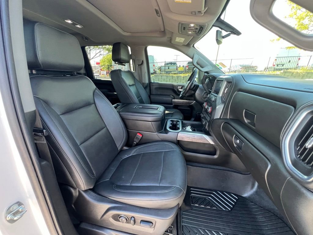 2022 Chevrolet Silverado 2500HD LTZ photo 30