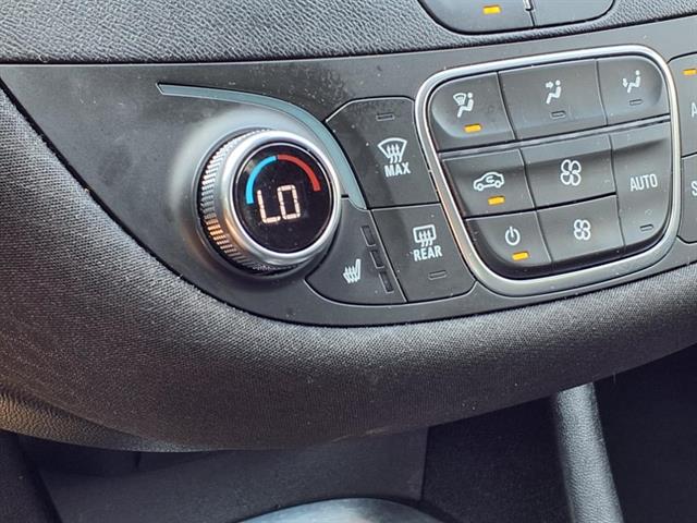 2025 Chevrolet Malibu 1LT photo 5