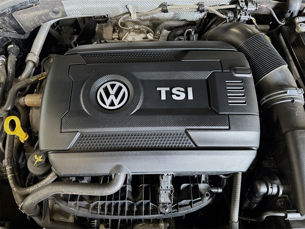 2019 Volkswagen Jetta GLI 2.0T Anniversary Edition photo 17