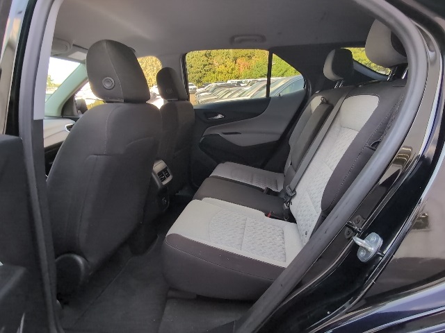 2023 Chevrolet Equinox LS photo 31