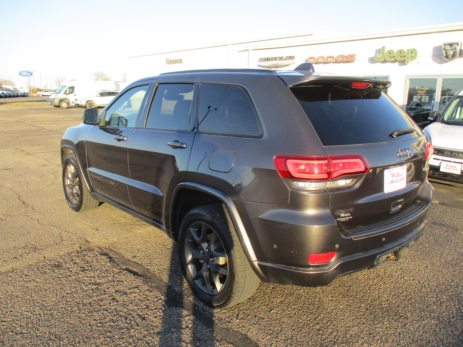 2021 Jeep Grand Cherokee Limited X photo 3