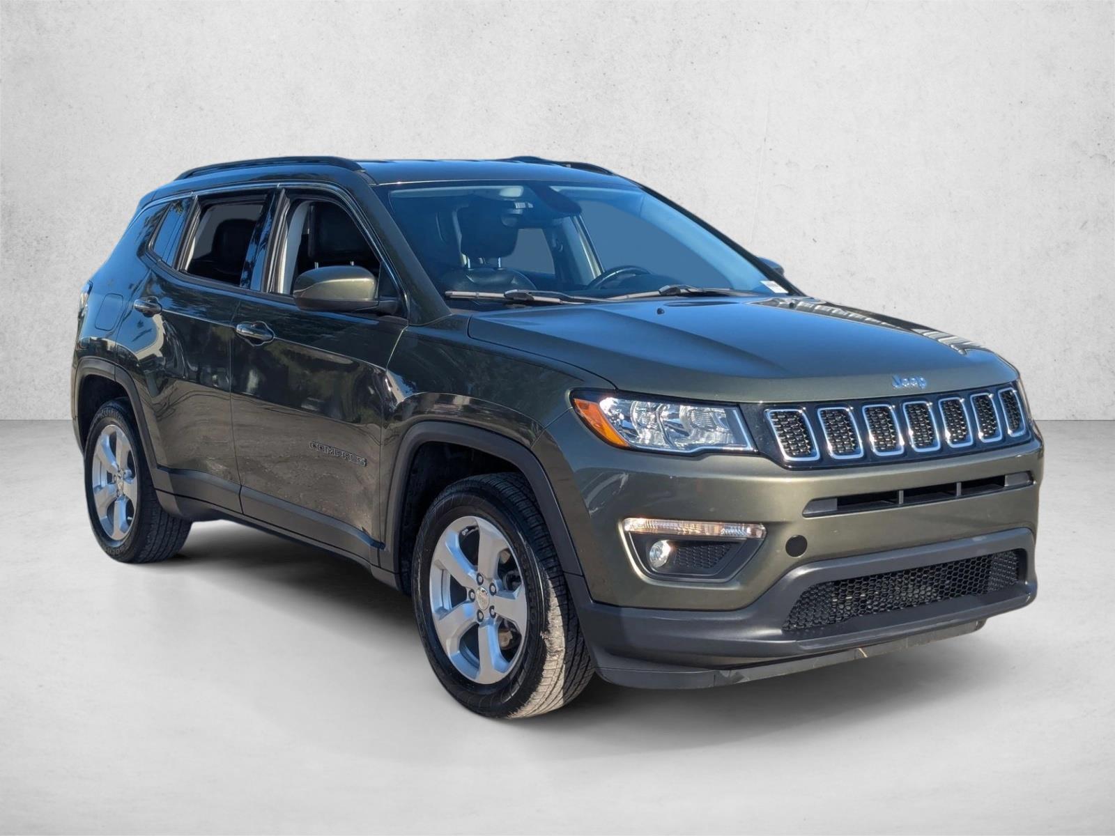 2018 Jeep Compass Latitude photo 3