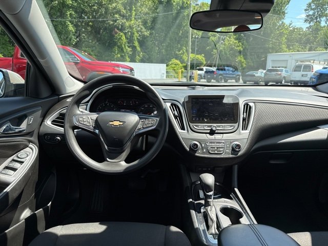 2023 Chevrolet Malibu 1LT photo 6