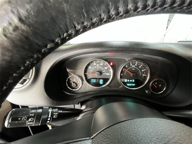 2016 Jeep Wrangler Unlimited Sahara photo 4