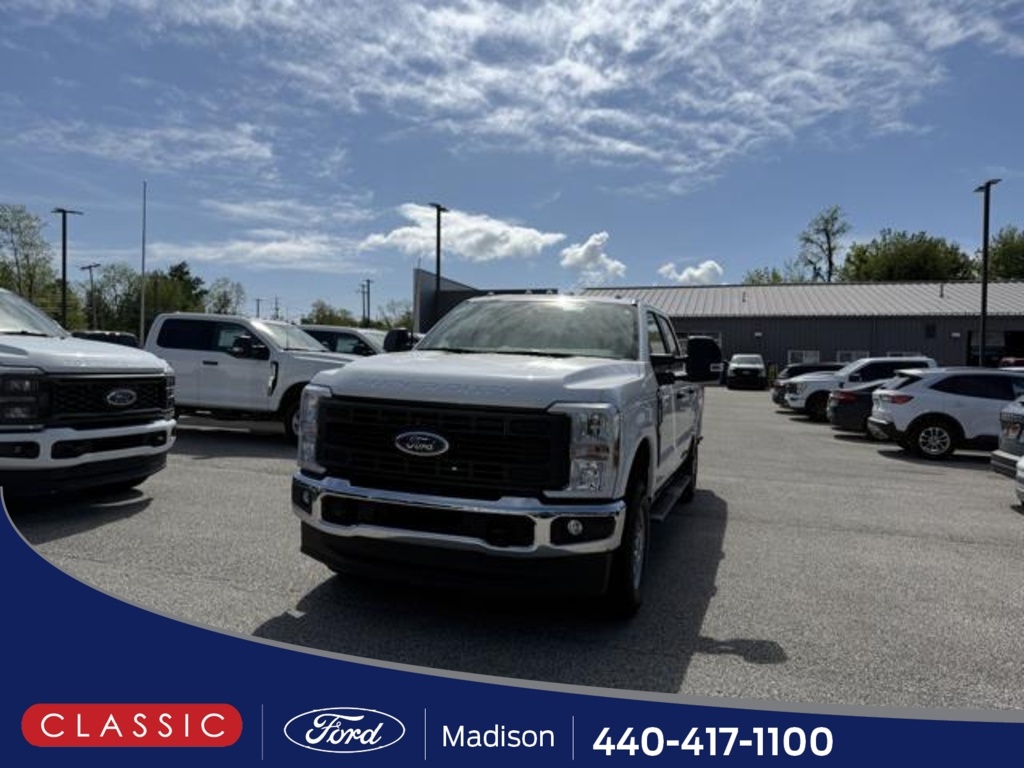 2025 Ford F-350 Super Duty XL's photo