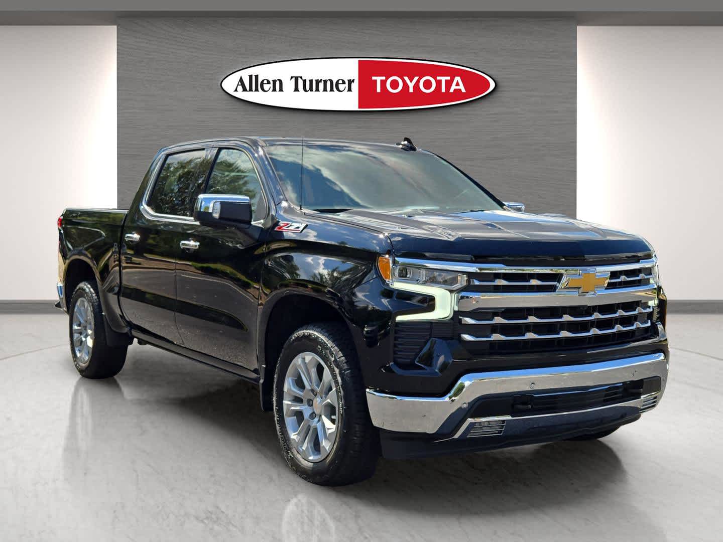 2024 Chevrolet Silverado 1500 LTZ's photo