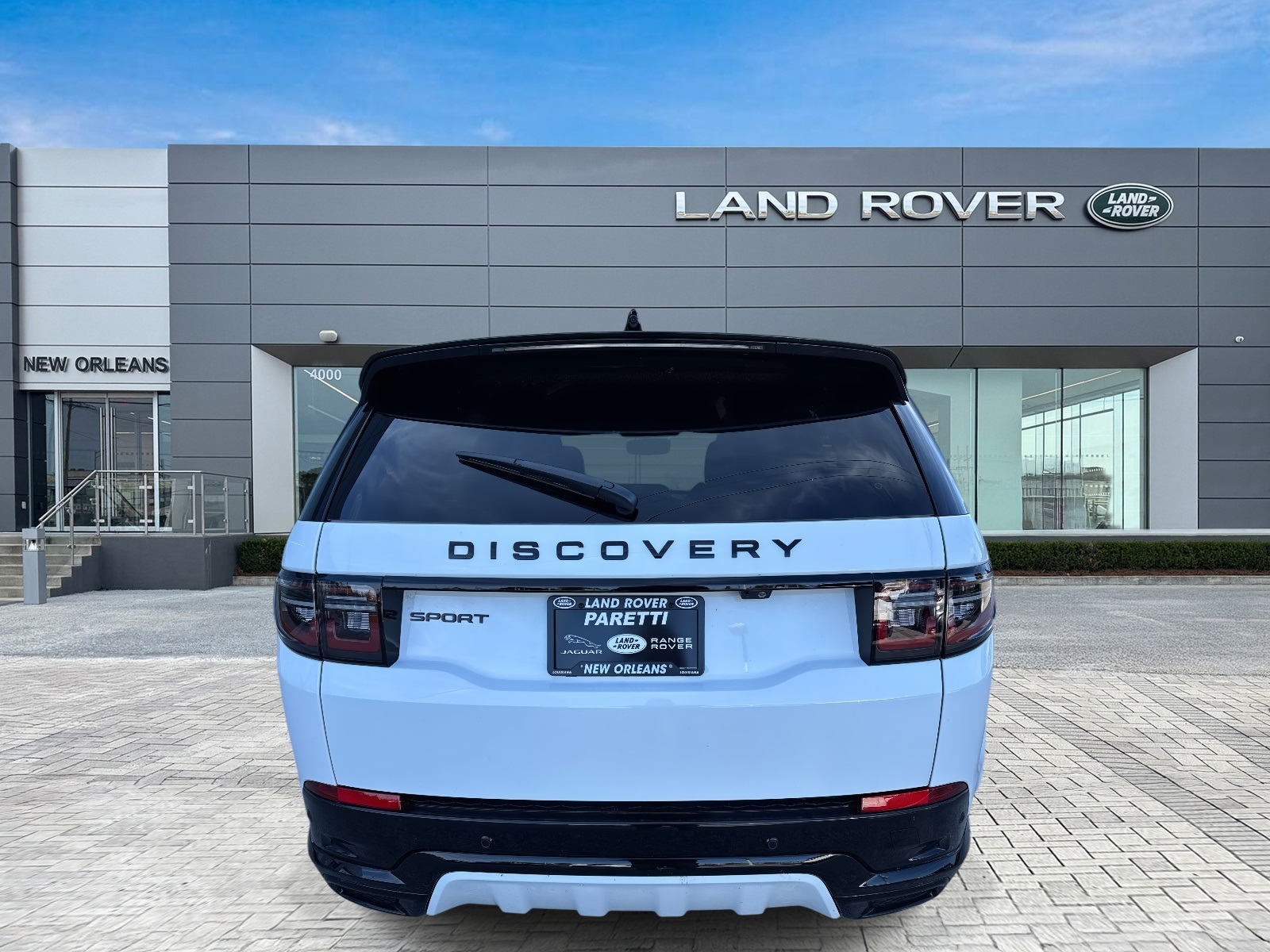 2025 Land Rover Discovery Sport SE photo 6