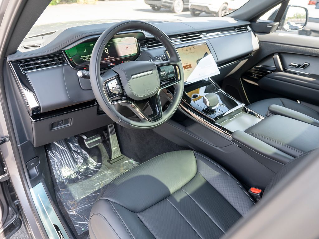 2025 Land Rover Range Rover Sport SE photo 11