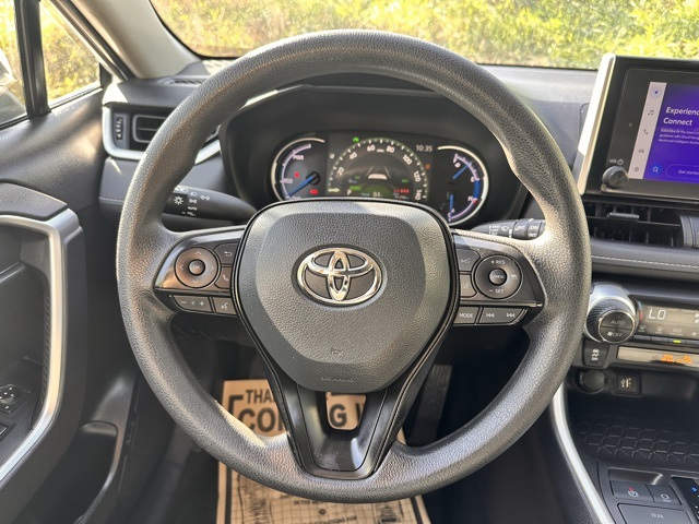 2024 Toyota RAV4 Hybrid XLE photo 26