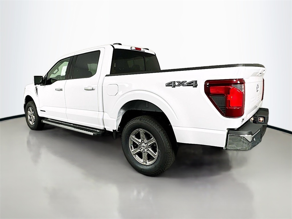 2025 Ford F-150 XLT photo 5