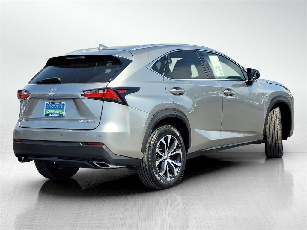 2017 Lexus NX 200t Luxury photo 4