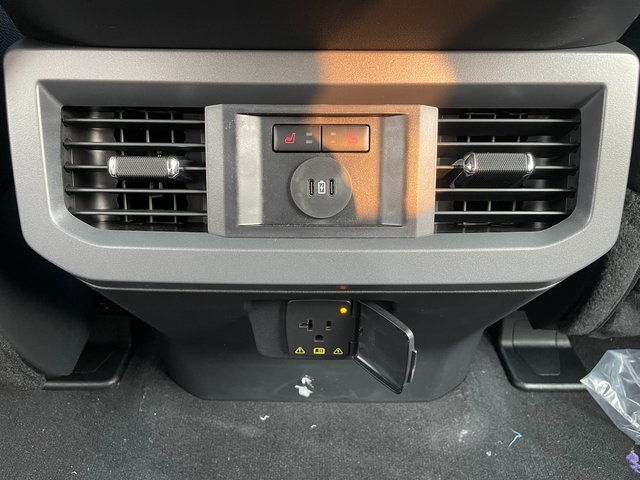 2025 Ford F-350 photo 13