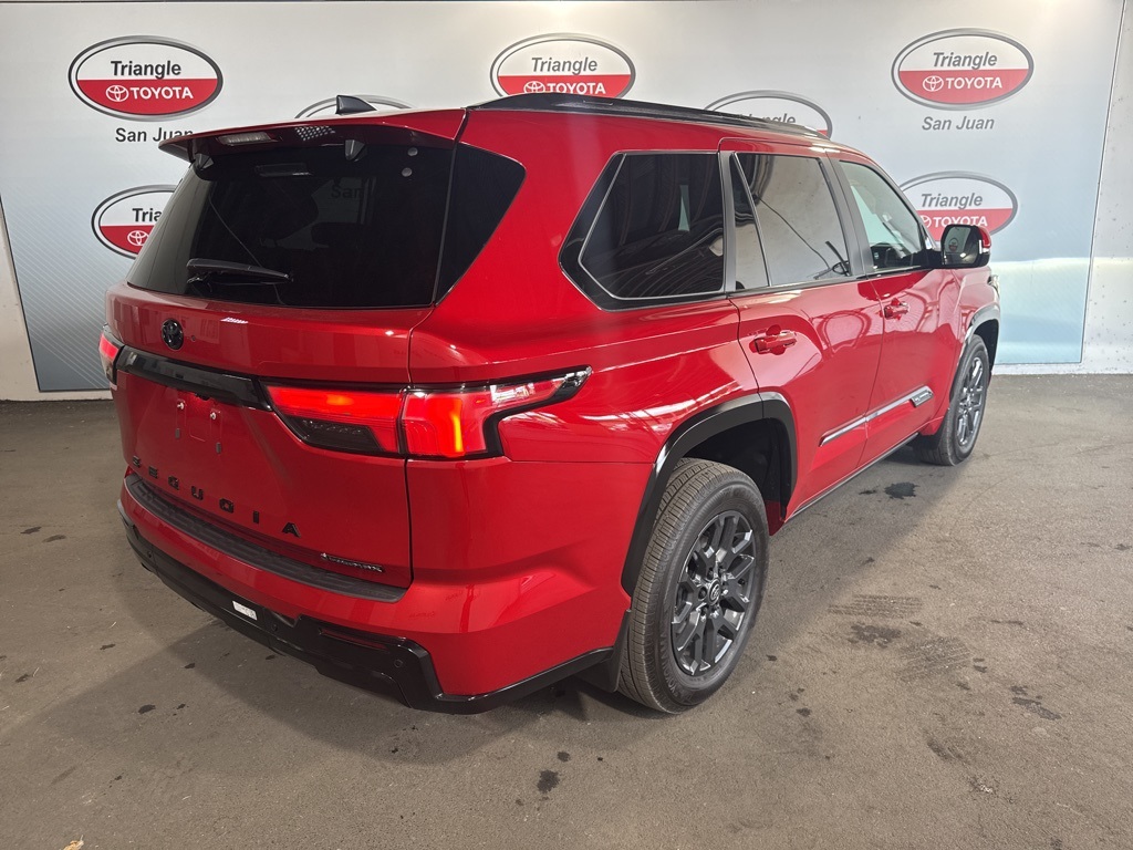 2025 Toyota Sequoia Platinum photo 4