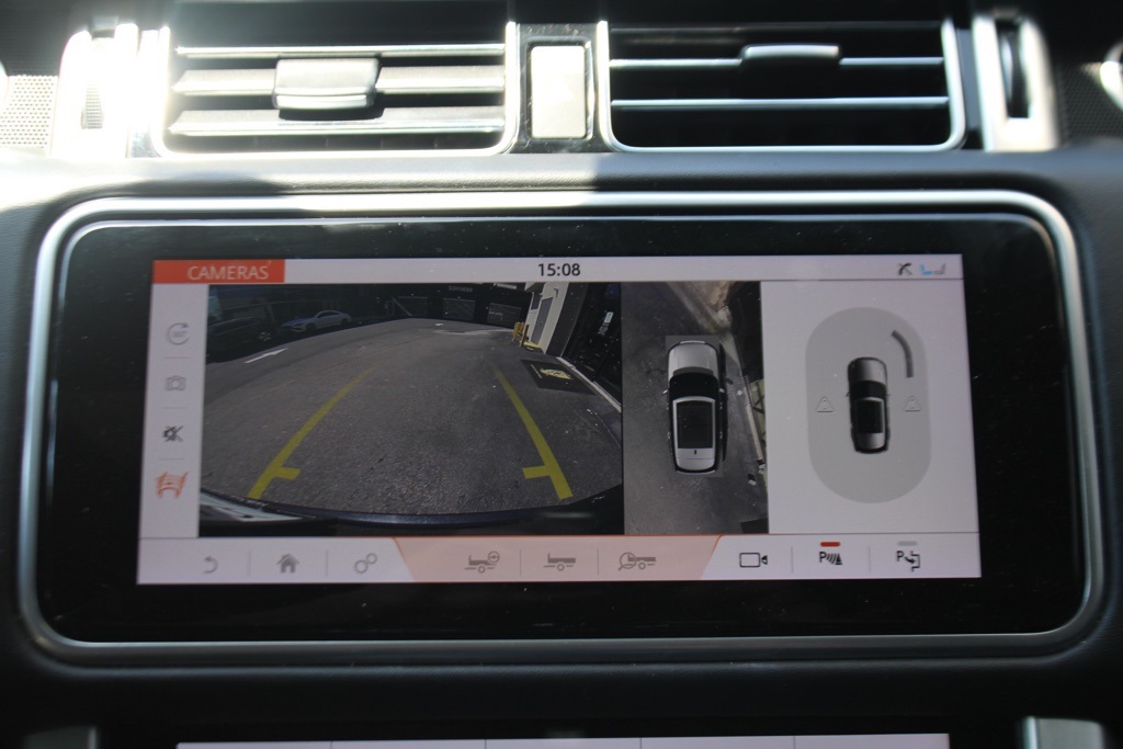 2021 Land Rover Range Rover Autobiography photo 18