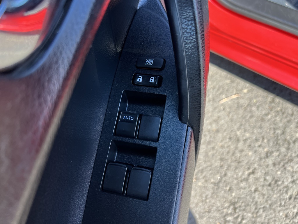 2018 Toyota Corolla XSE photo 10