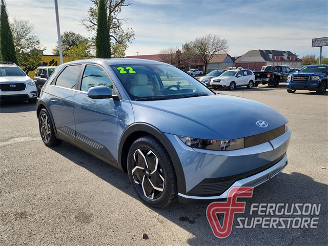 2022 Hyundai IONIQ 5 SEL's photo