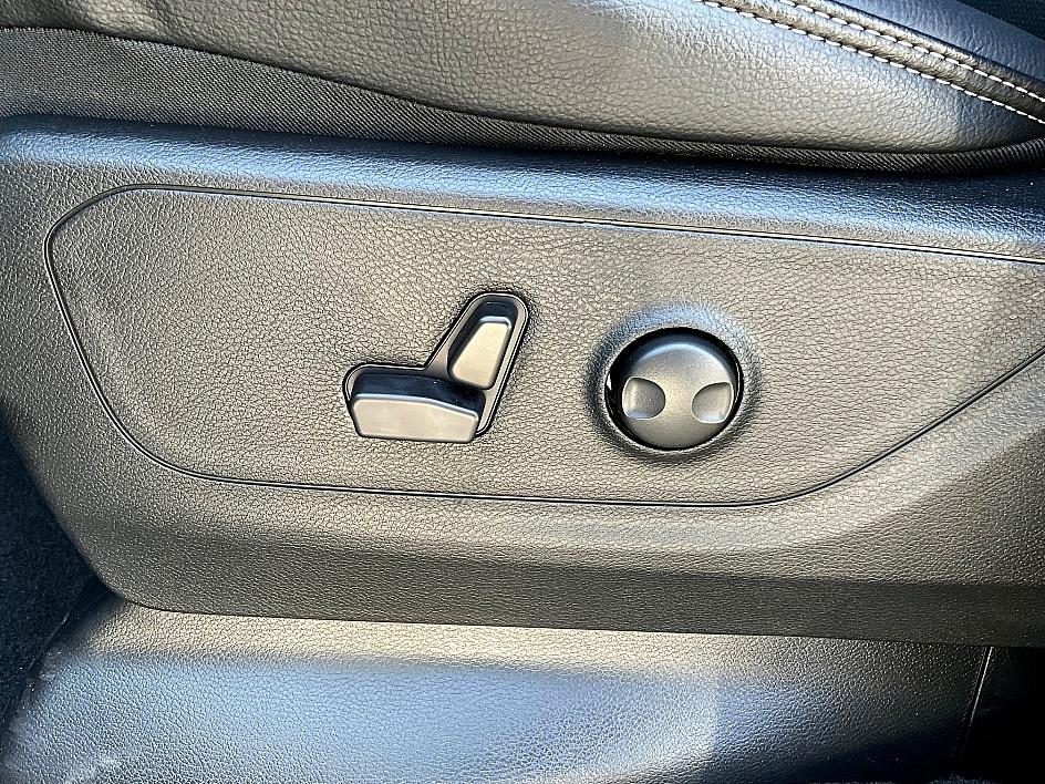 2026 Ram 1500 Rebel photo 16