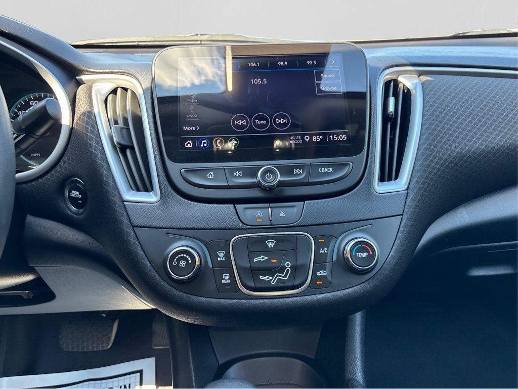 2023 Chevrolet Malibu LS photo 23