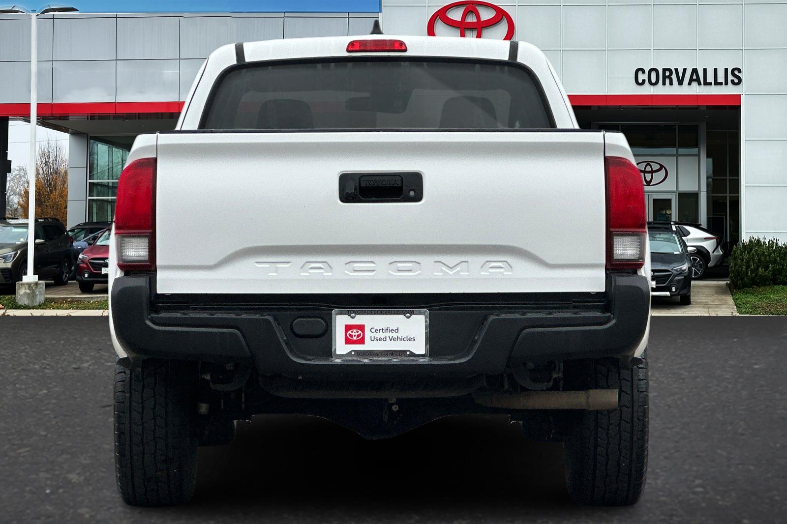 2022 Toyota Tacoma SR Access Cab photo 4