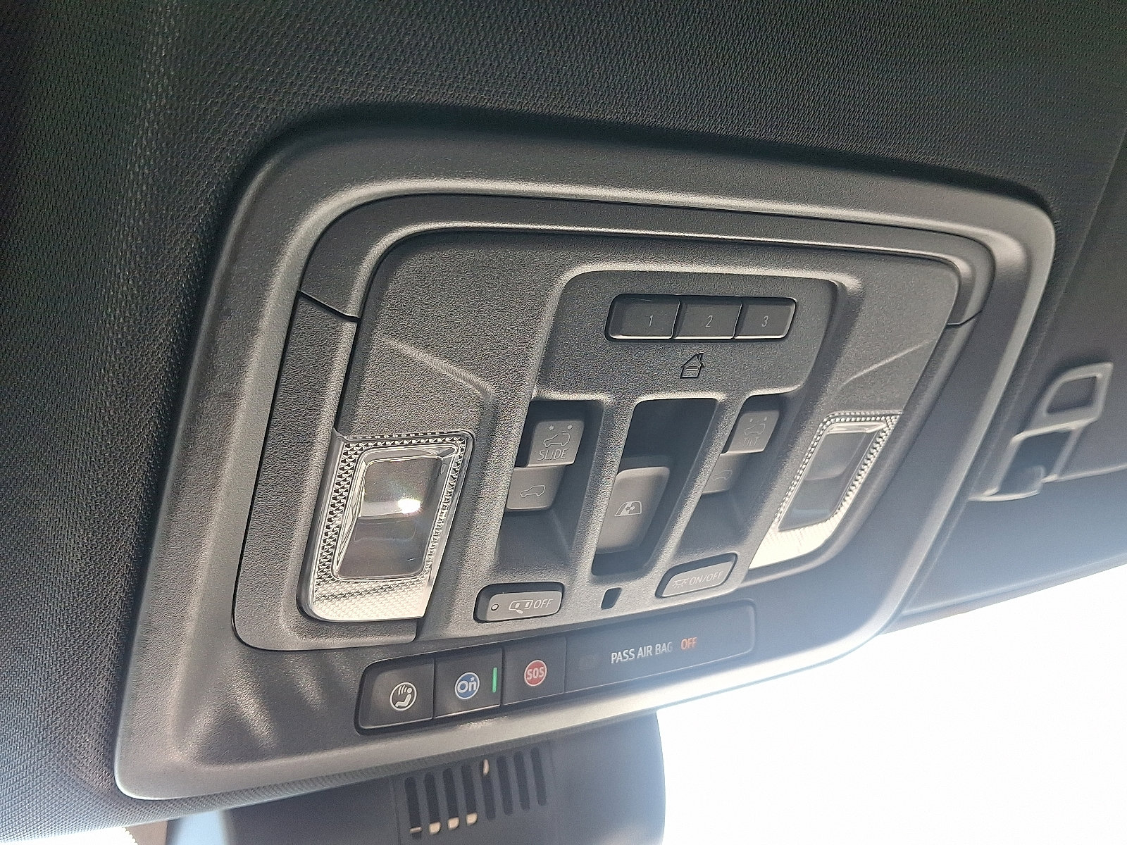 2024 Chevrolet Silverado 1500 High Country photo 24
