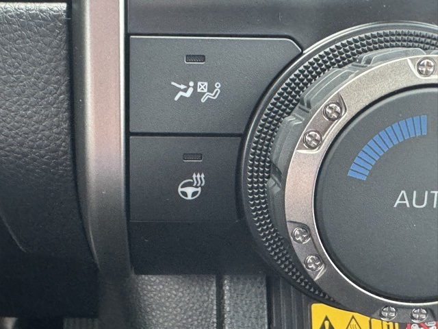 2025 Toyota 4Runner TRD Off-Road Premium photo 25