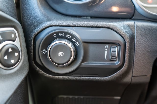 2023 Jeep Wrangler Rubicon 392 photo 16