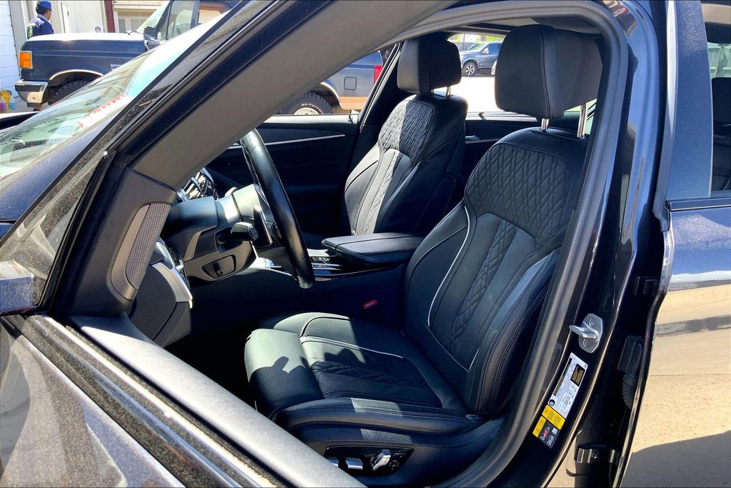 2022 Bmw 530e photo 17