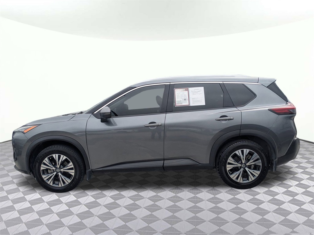 2021 Nissan Rogue SV photo 4