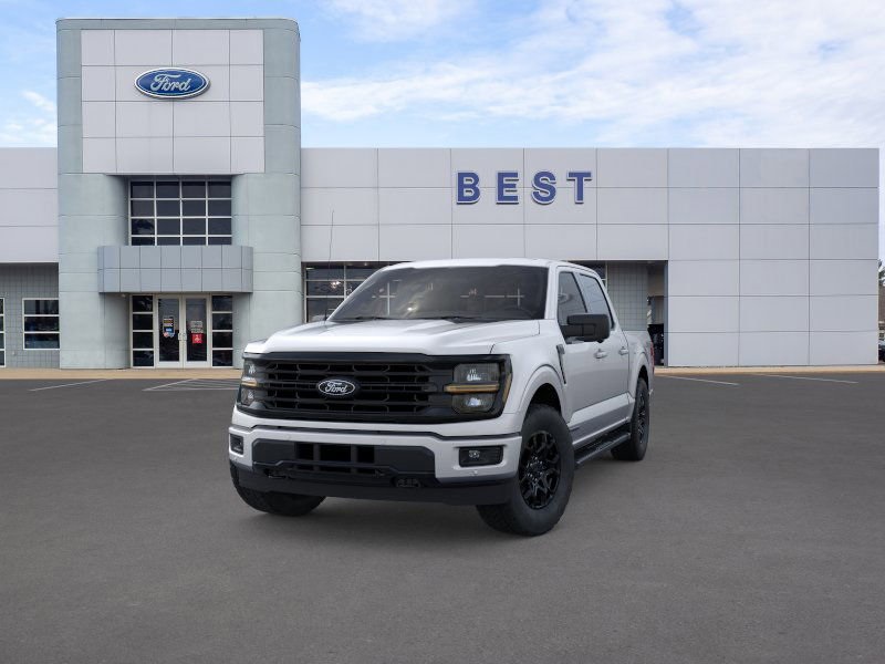 2025 Ford F-150 XLT photo 2