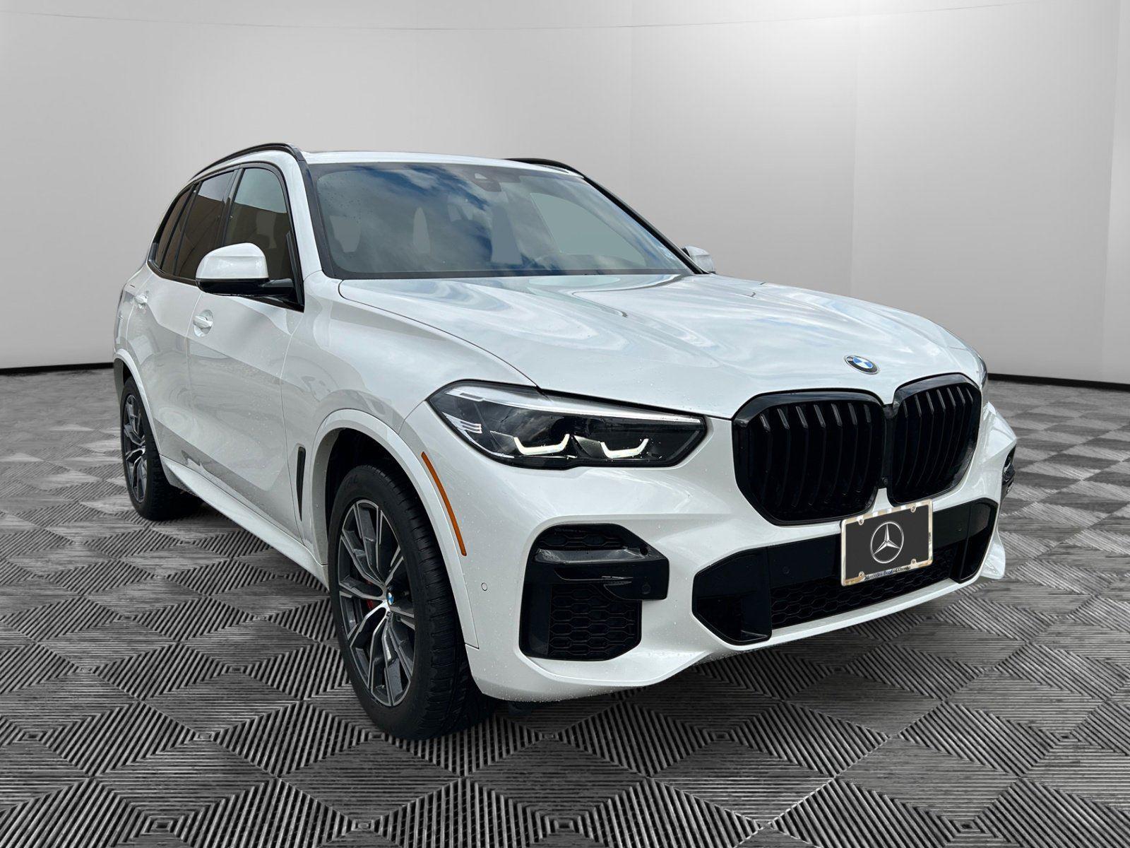2022 BMW X5 M50i's photo