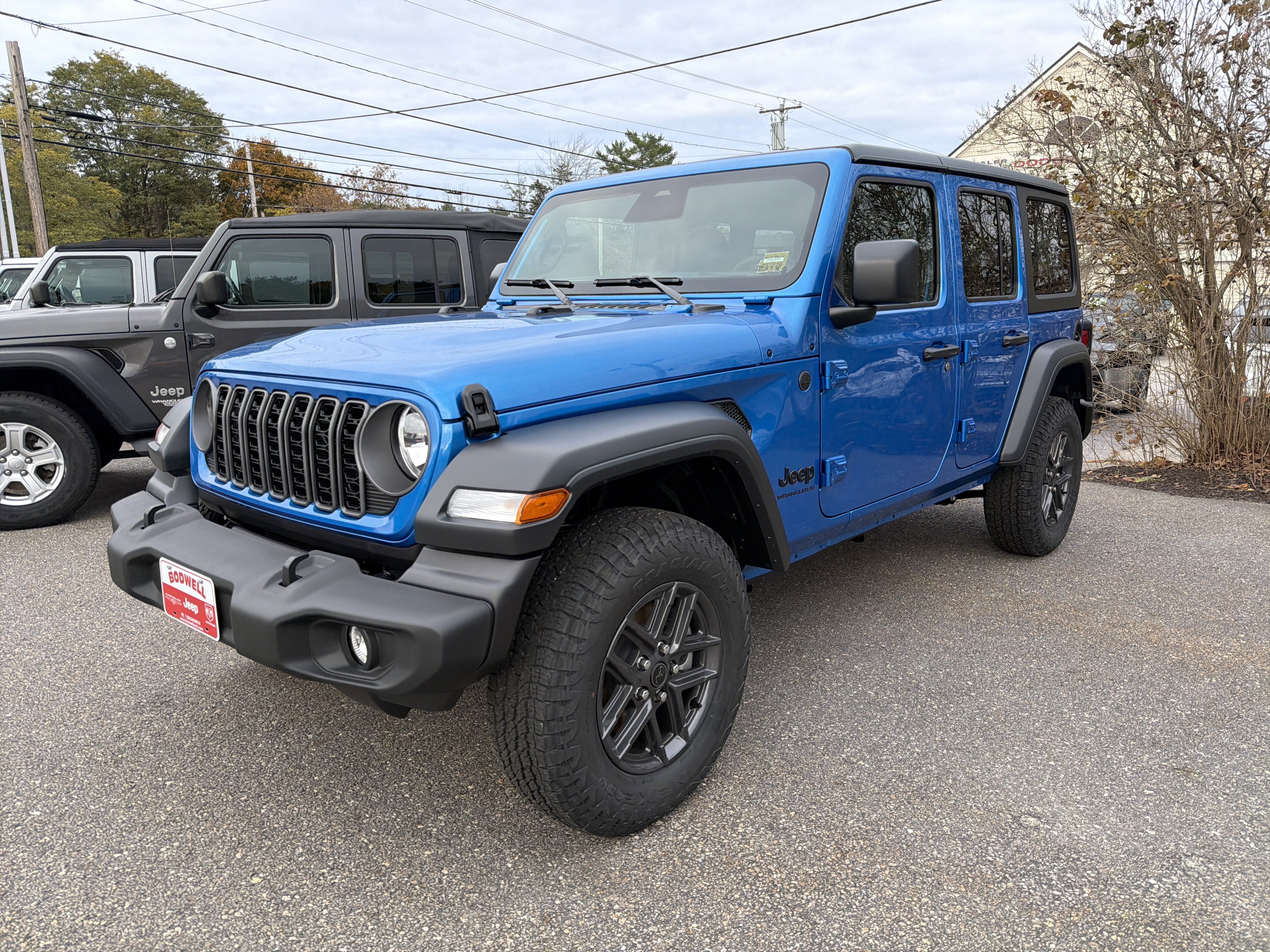 2026 Jeep Wrangler 4-Door Sport S's photo
