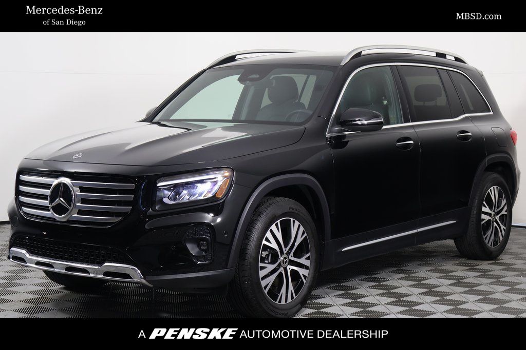 2025 Mercedes-Benz GLB Base's photo