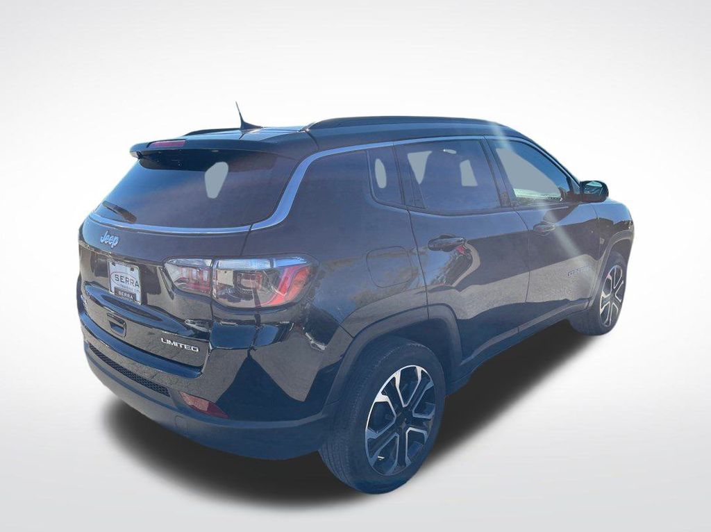 2023 Jeep Compass Limited photo 4