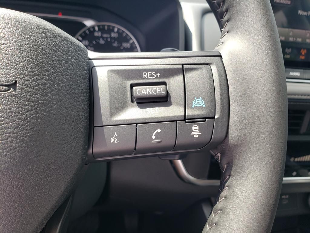 2026 Nissan Rogue SV photo 10